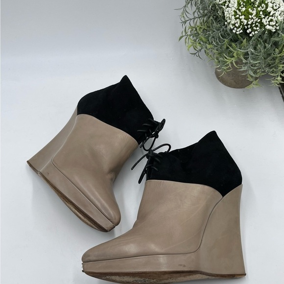 Reed Krakoff Leather Suede Lace-Up Gray Black Wedge Booties Sz 39/8.5 - Picture 4 of 15